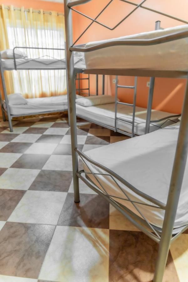 Albergue Rojo Plata Torremegia Ngoại thất bức ảnh